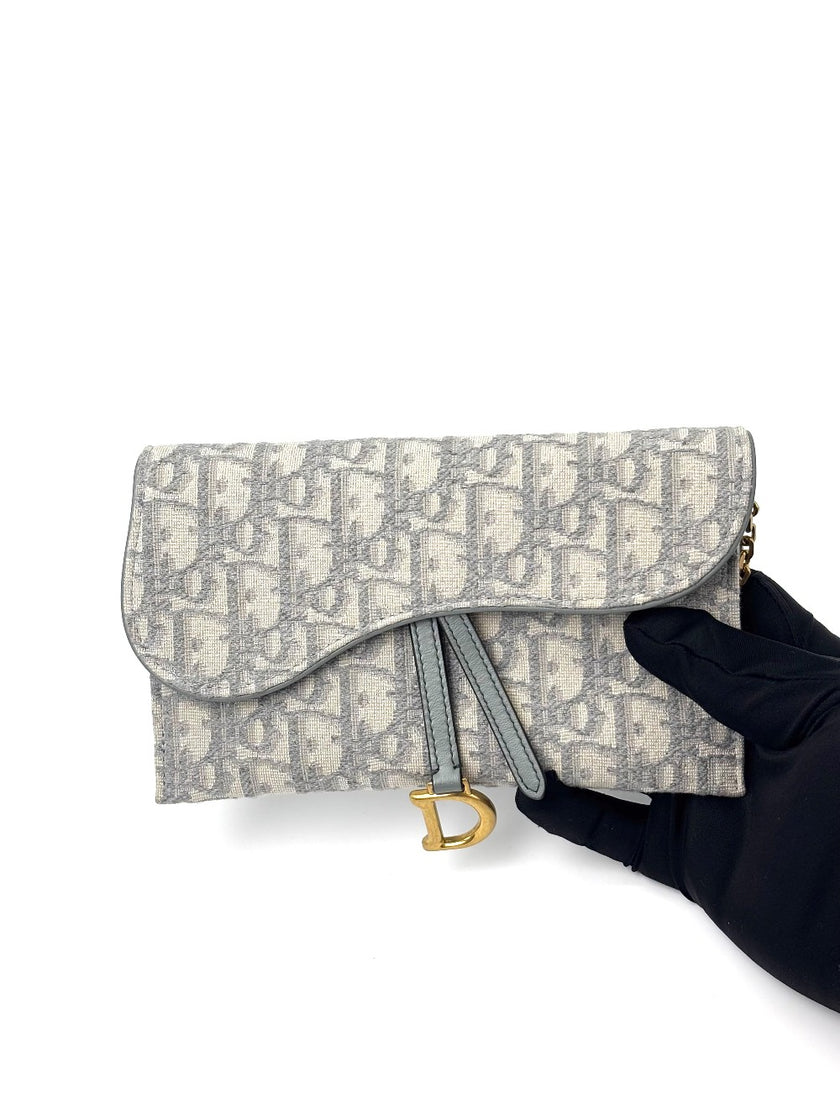 Preowned. Dior Saddle WOC Gray. 47-MA-0213|6748