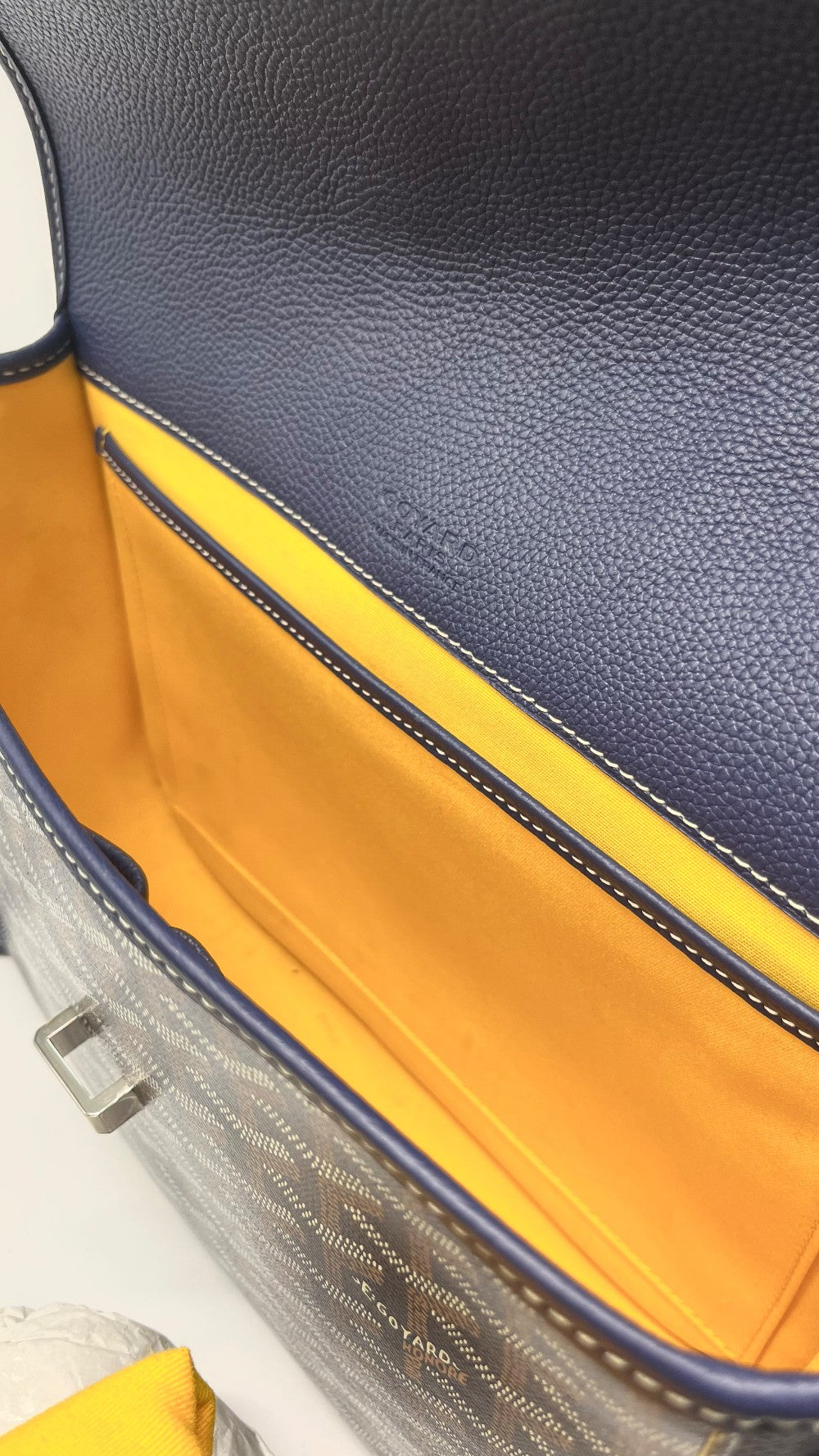 Preowned. Goyard Belvedere MM Messenger Bag Blue. MAE020237|11417