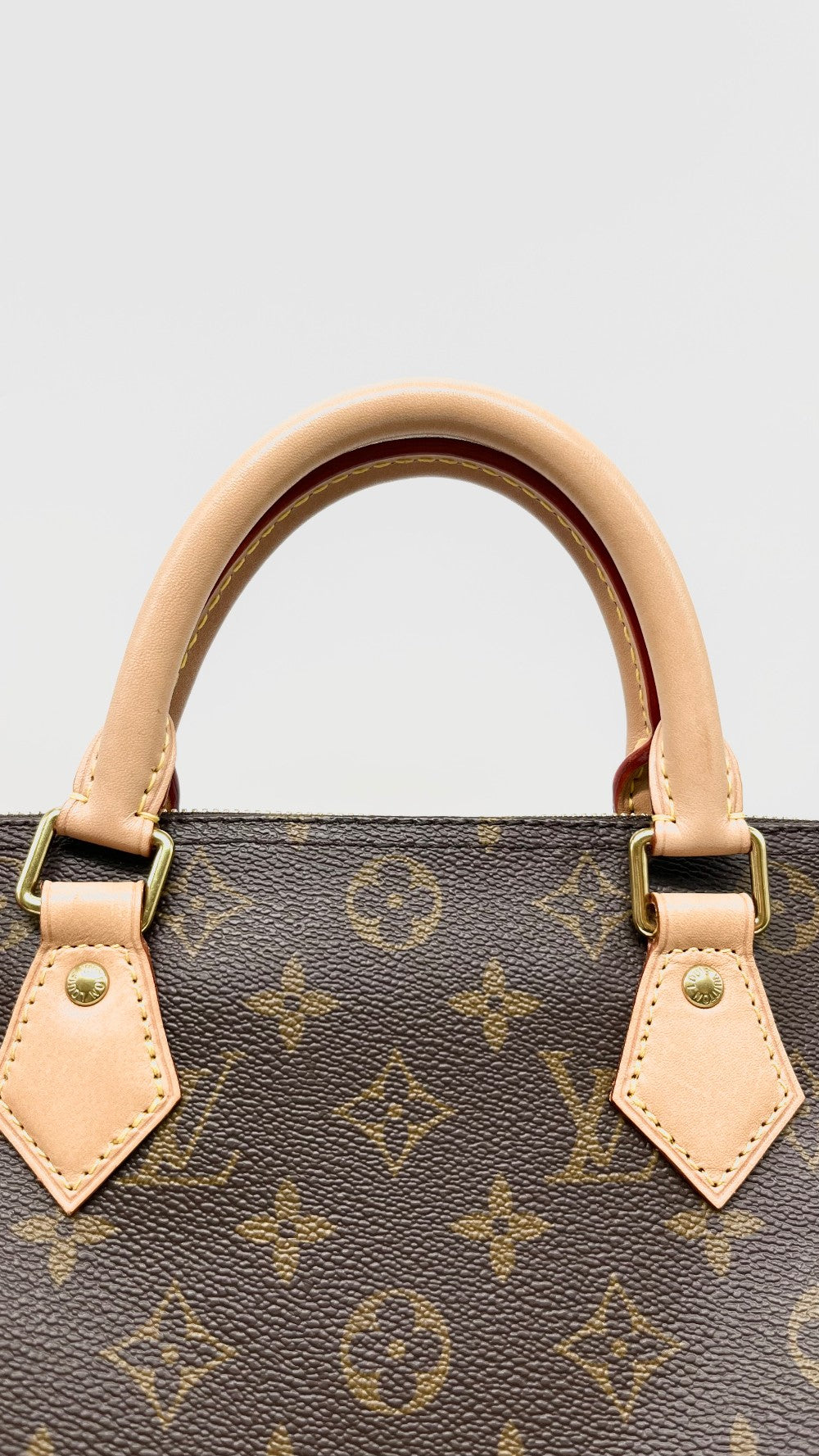 Preowned. LV Speedy Bandouliere 30 Monogram. MIcrochip|11987