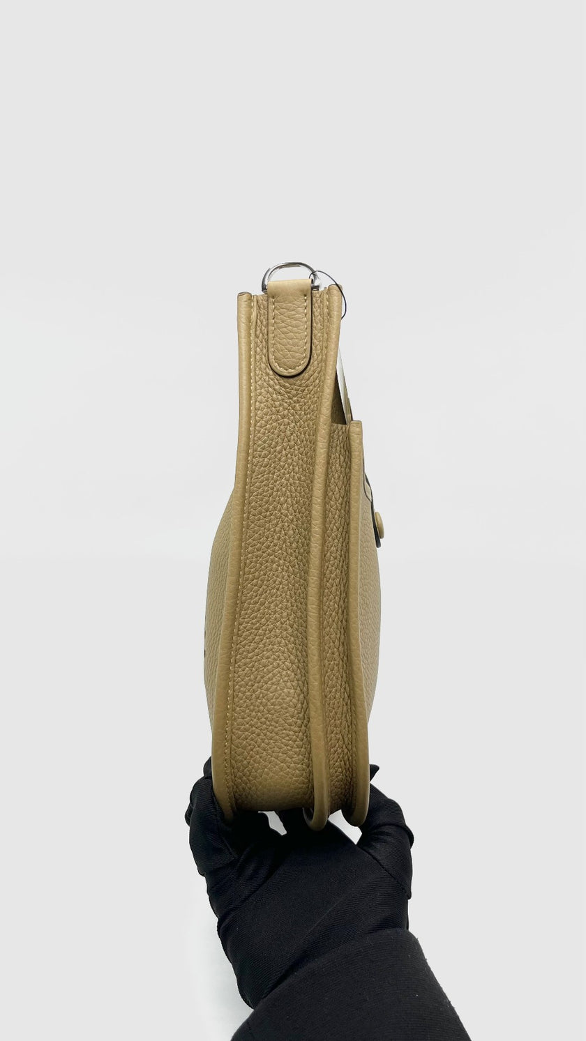 Brand New. Hermes Evelyne 23 Dune Togo PHW. GBS001ZB|16794