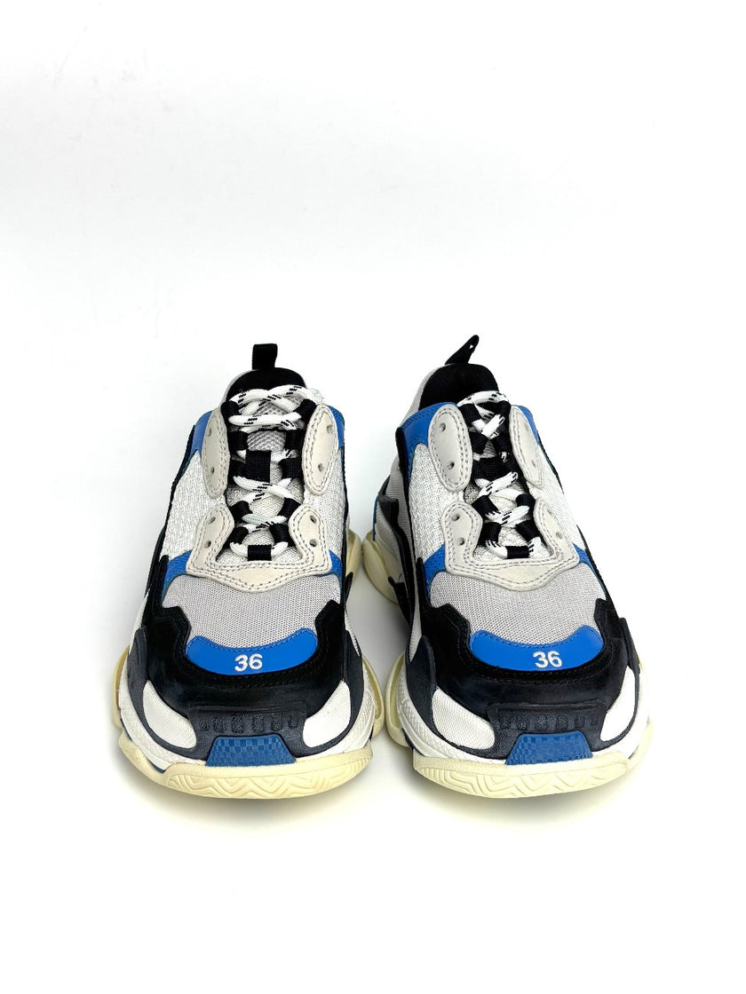 Unused. Balenciaga Triple S Sneakers Blue/White. 36|8717