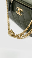 Preowned. Chanel Vanity Pearl Crush Olive Green Calfskin GHW. CL931NNJ|13810