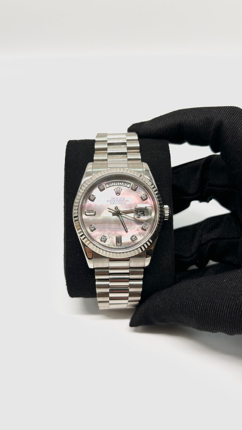 Preowned. Rolex Daydate 36 MM MOP Tahistian w/ dias Full White Gold President 2005 23 Links.|11479