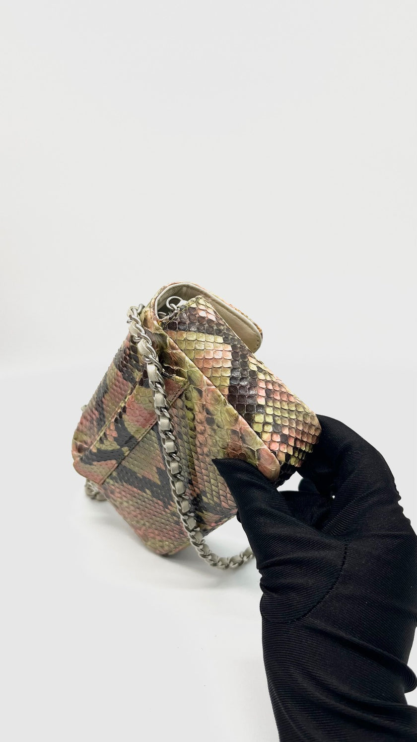 Preowned. Chanel Python Mini Flap Multicolor SHW. 6111892|15307