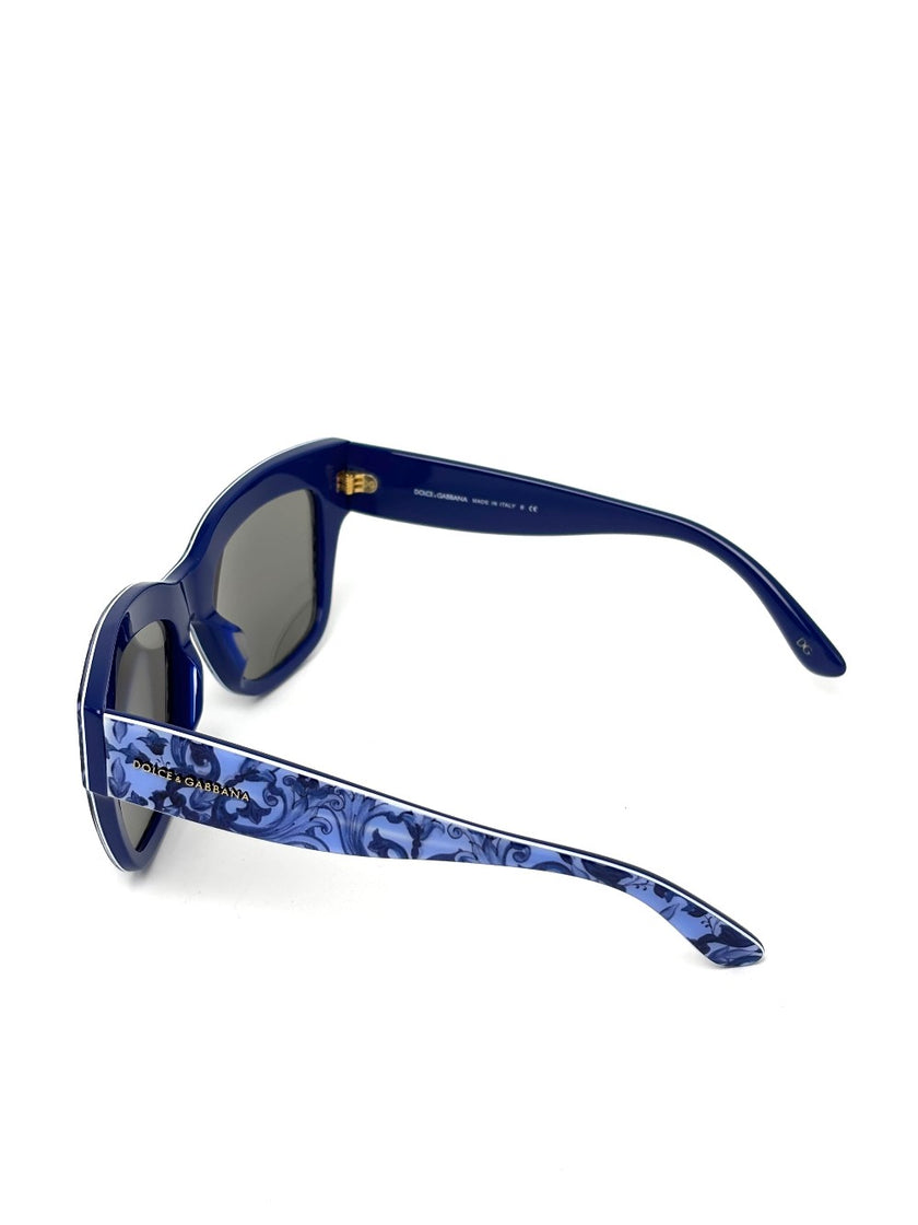 Like New. Dolce & Gabbana Shades Blue|8122