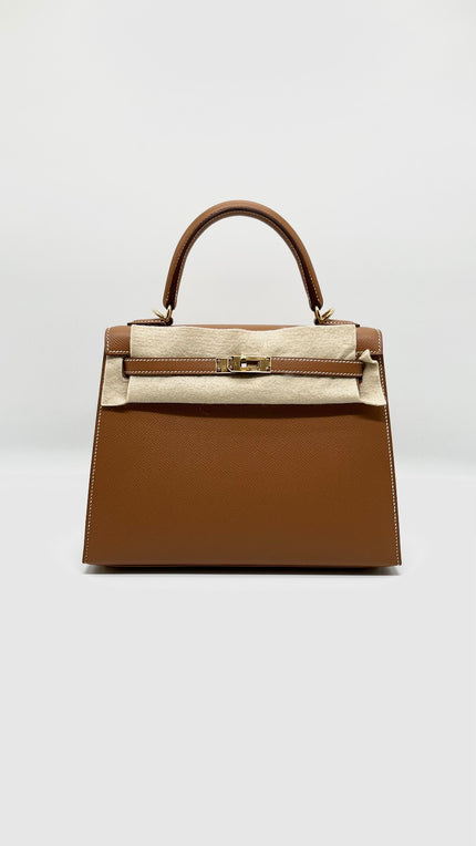 Unused. Hermes Kelly 25 Gold Epsom Sellier GHW. ZMU537NF|5771