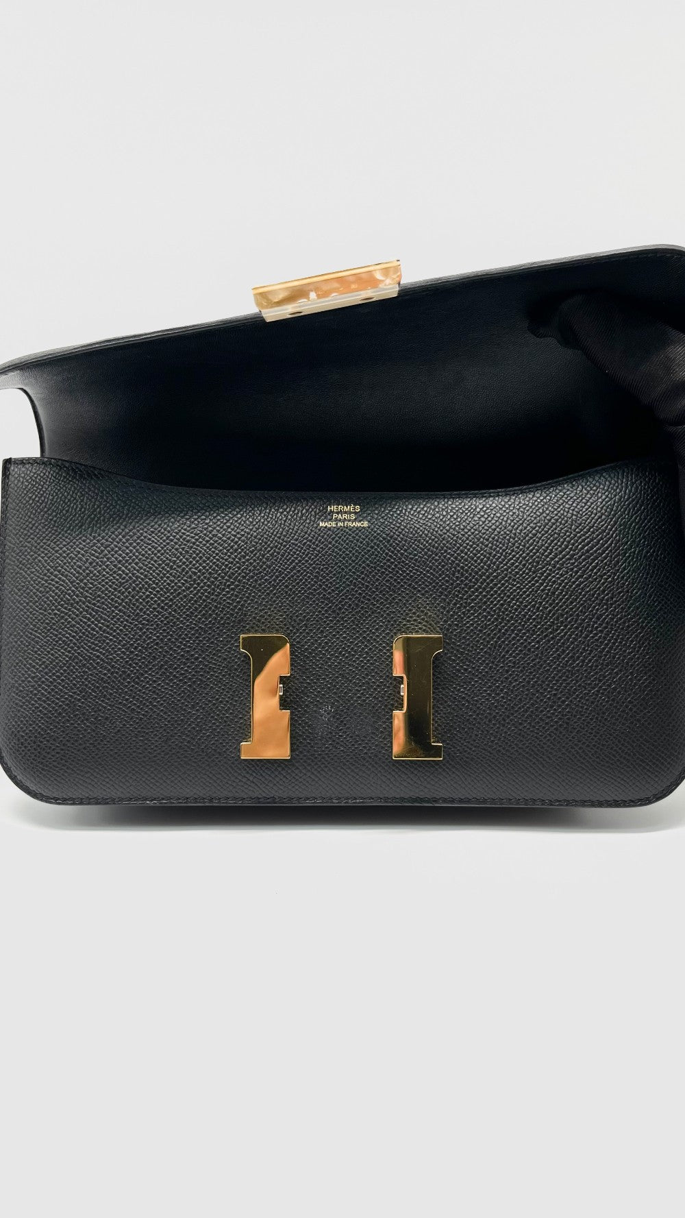 Preowned. Hermes Constance Elan Epsom Black GHW. KSA893WH|14991