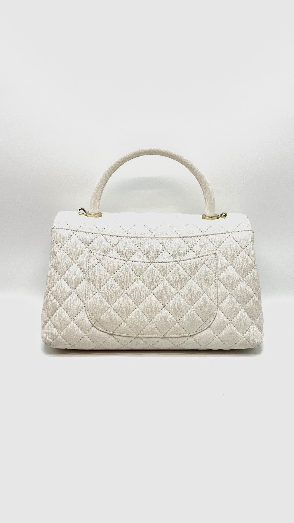 Preowned. Chanel Coco Handle Medium White Caviar CHW. LC22JU22|16107