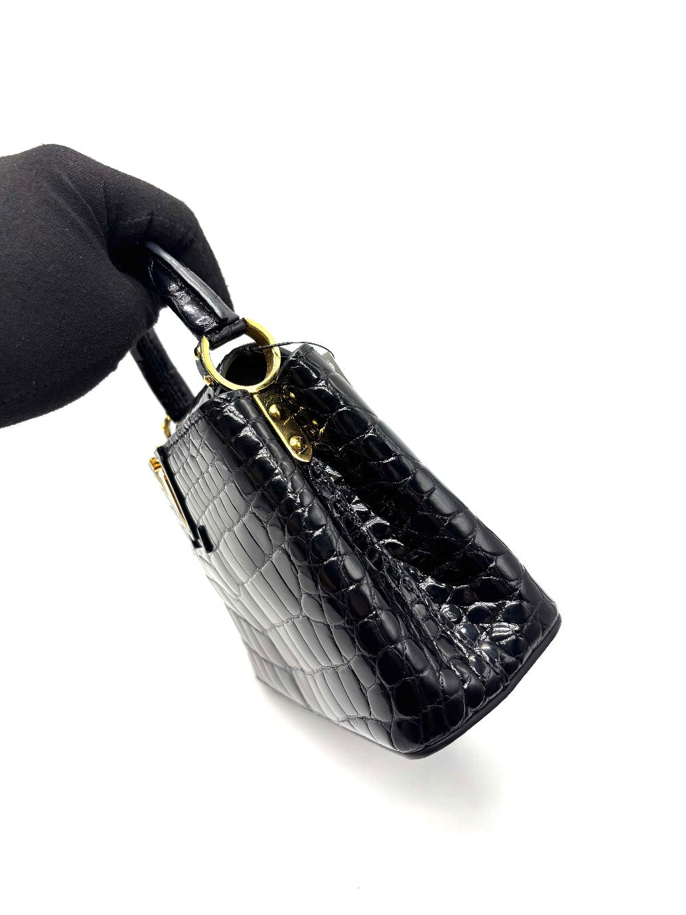 Preowned. LV Capucines Glossy Croc Black GHW|17216