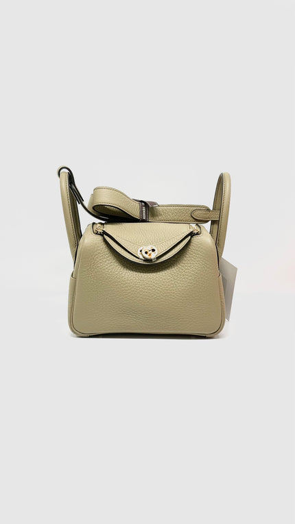 Like New. Hermes Mini Lindy Togo Beige Marfa. WMM24BV|9757