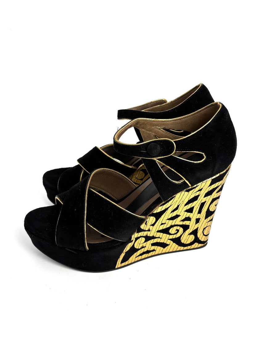 Preowned. Marni Wedge Black/Gold. 39|12649