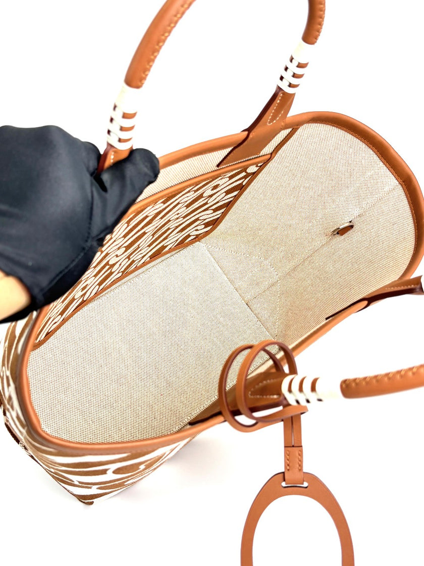 Brand New. Hermes Steeple 25 Tote Canvass/Gold. BFM011PM|3777