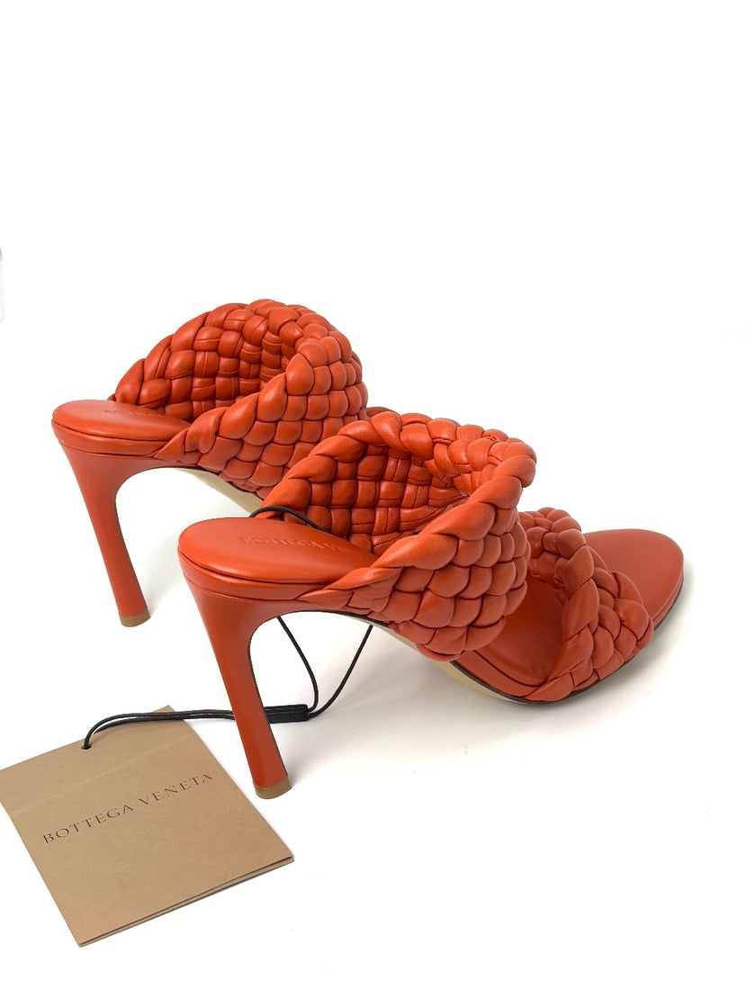 Brand New. Bottega Heel Orange. 37|7524