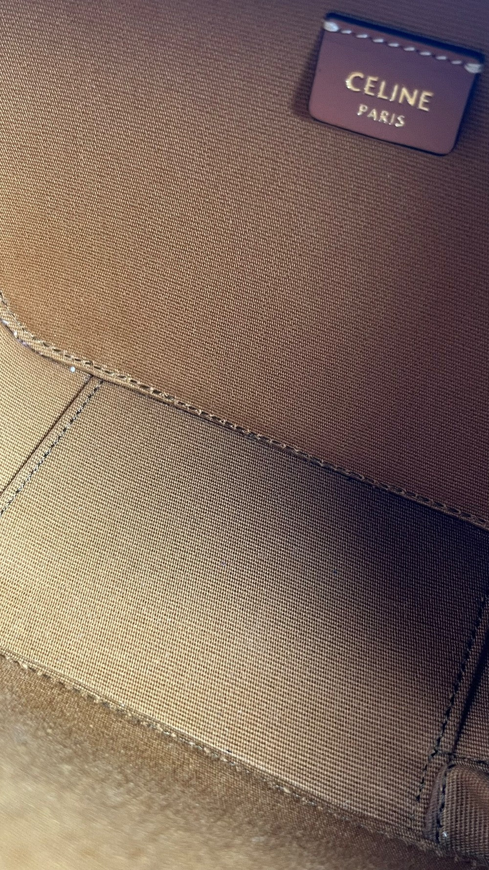 Unused. Celine Triomphe Box Tan|4555
