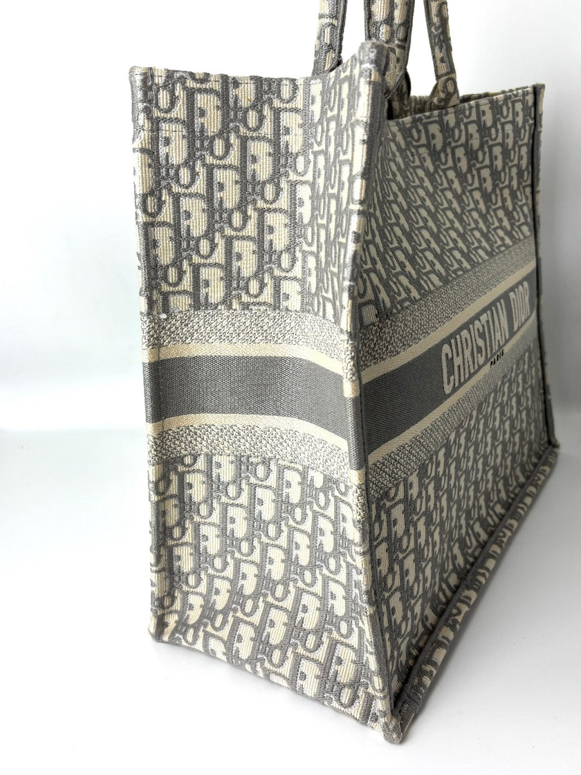 [SALE] Preowned. Dior Book Tote Large Gray. 50-MA-0270|6242