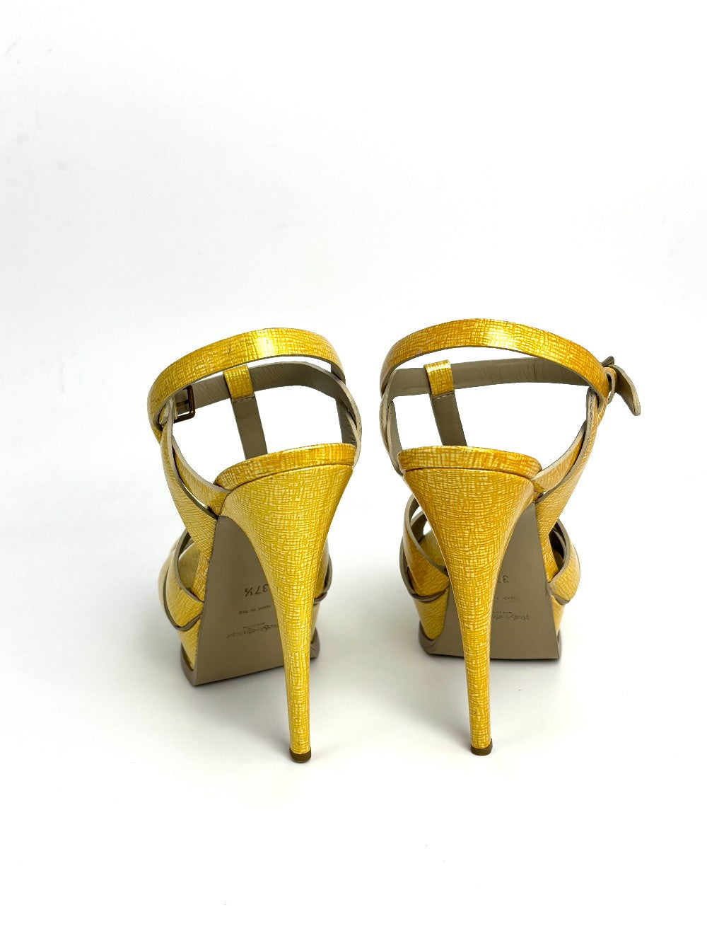 Brand New. YSL Tribute Light Yellow. 37.5|8669