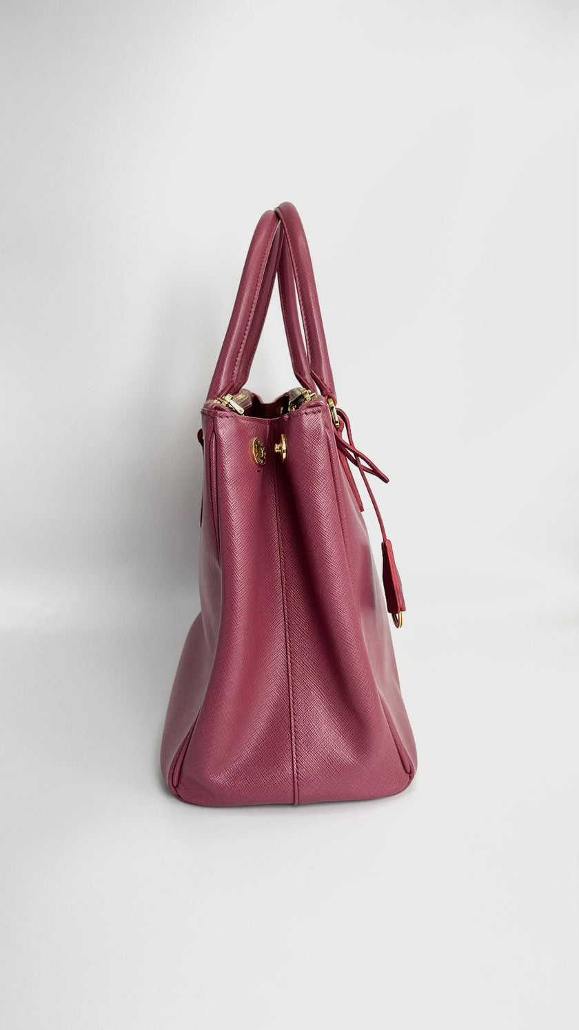 Preowned. Prada Saffiano Tote Pink. 25|4472