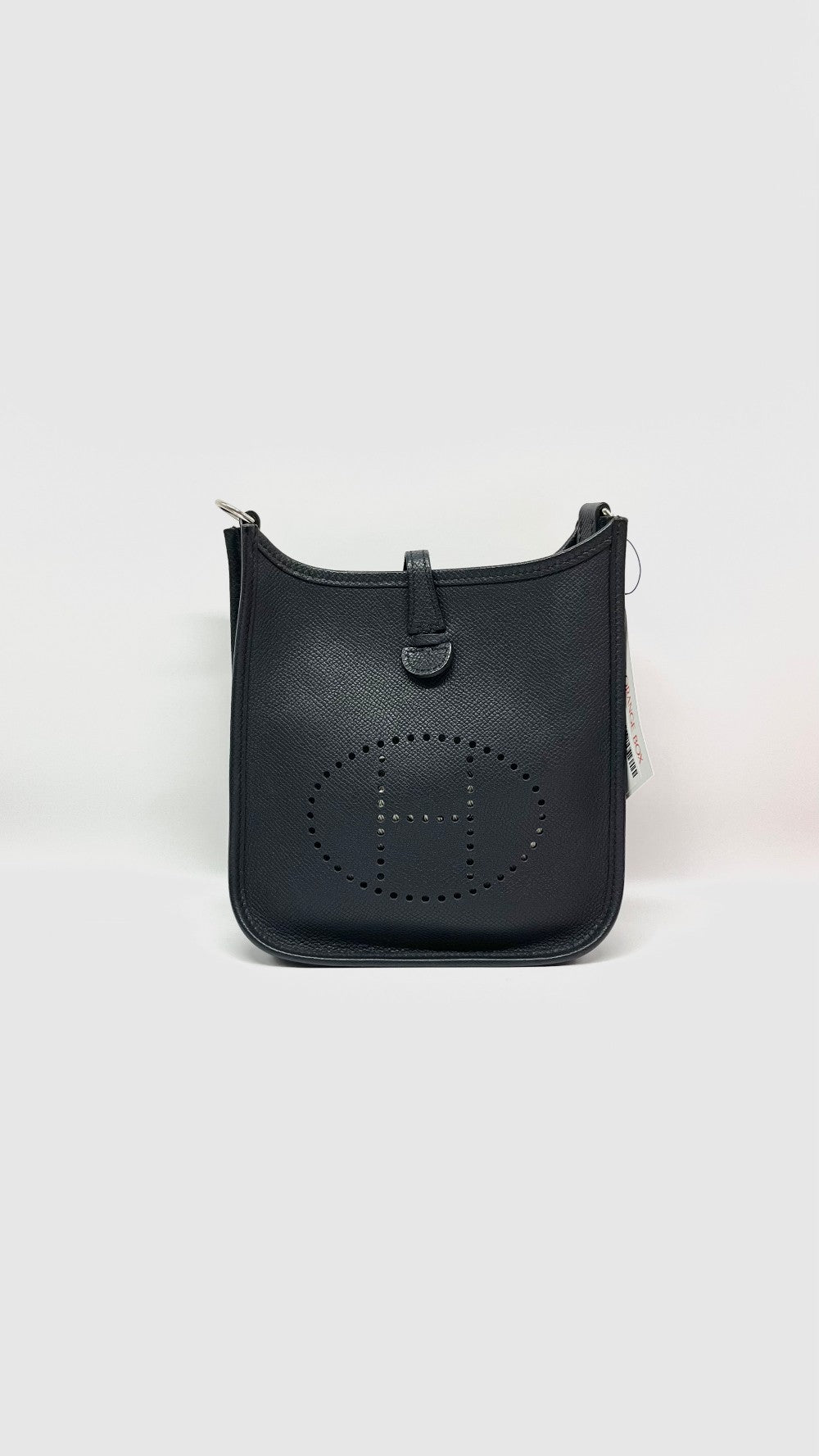 Preowned. Hermes Evelyne TPM Epsom Blue Nuit. AMM004BY|9765