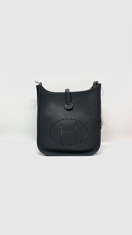 Preowned. Hermes Evelyne TPM Epsom Blue Nuit. AMM004BY|9765