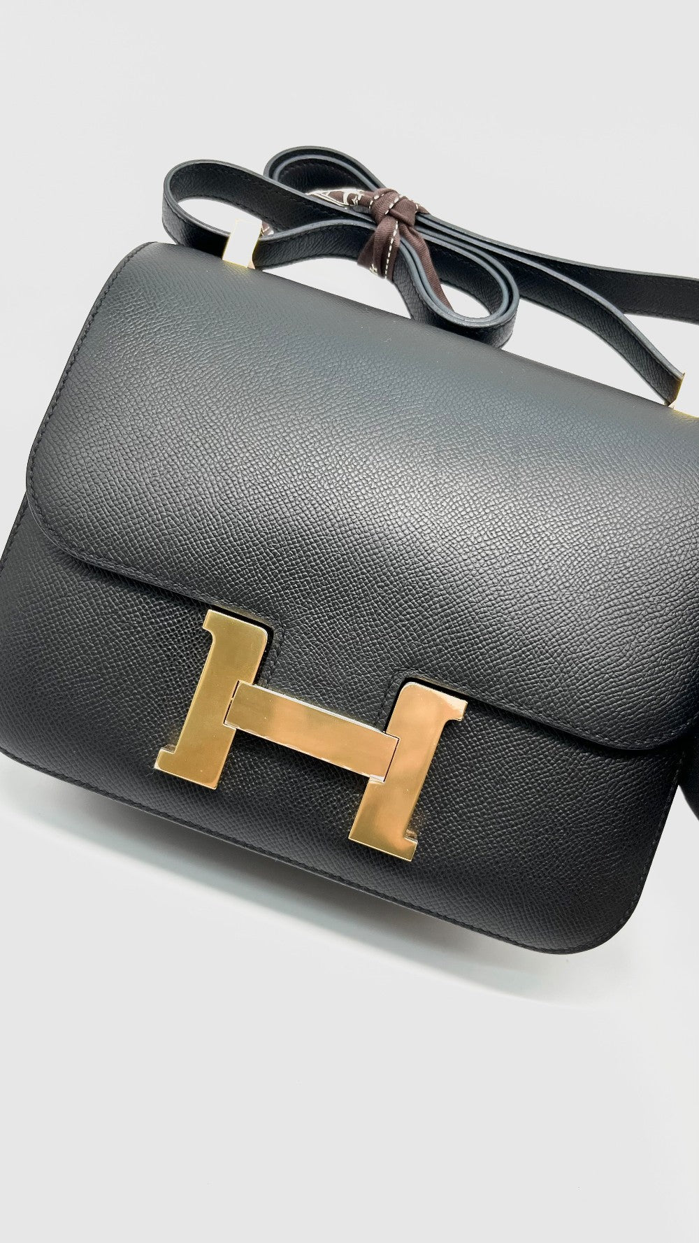 Like New. Hermes Constance 24 Black Epsom GHW. DHT137AX|14501