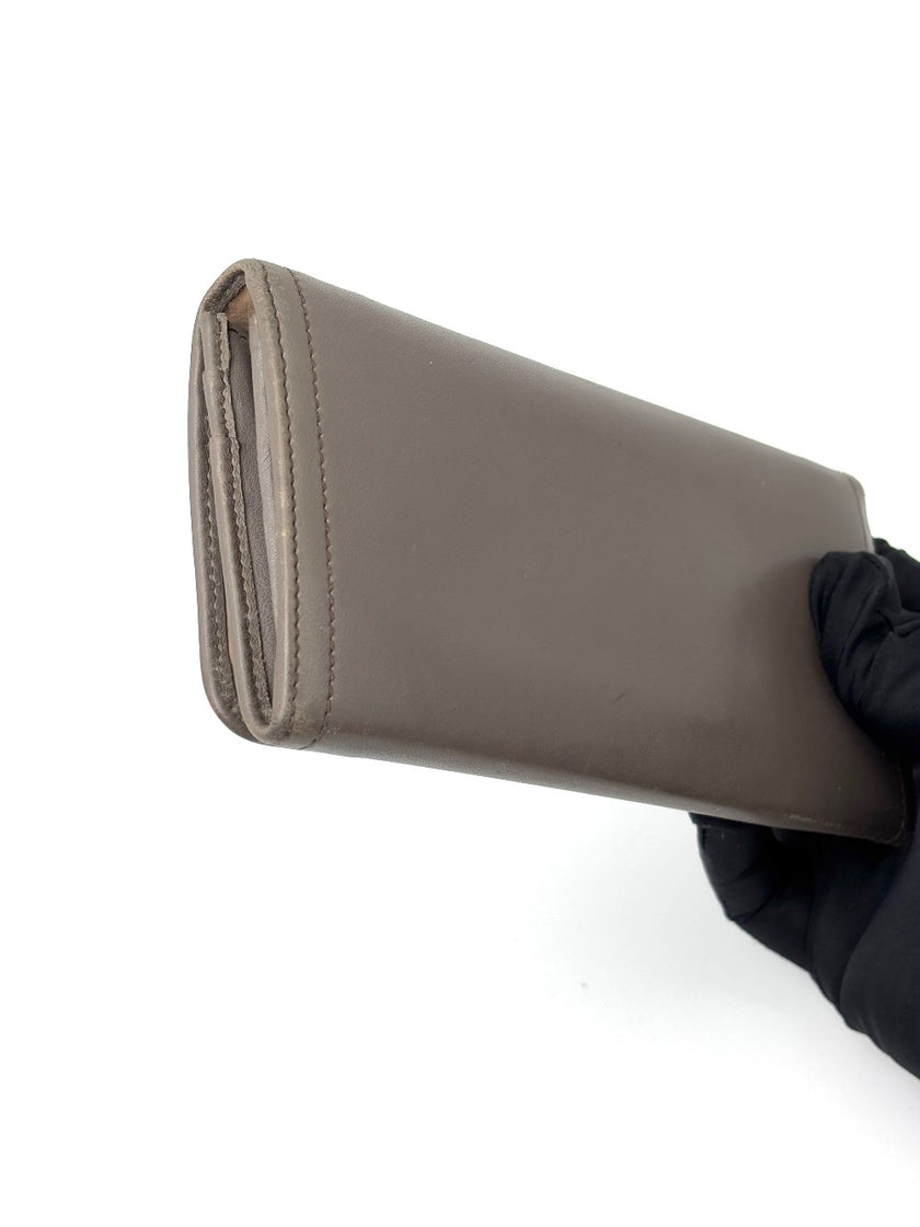 Preowned. Prada Long Wallet Gray|7009