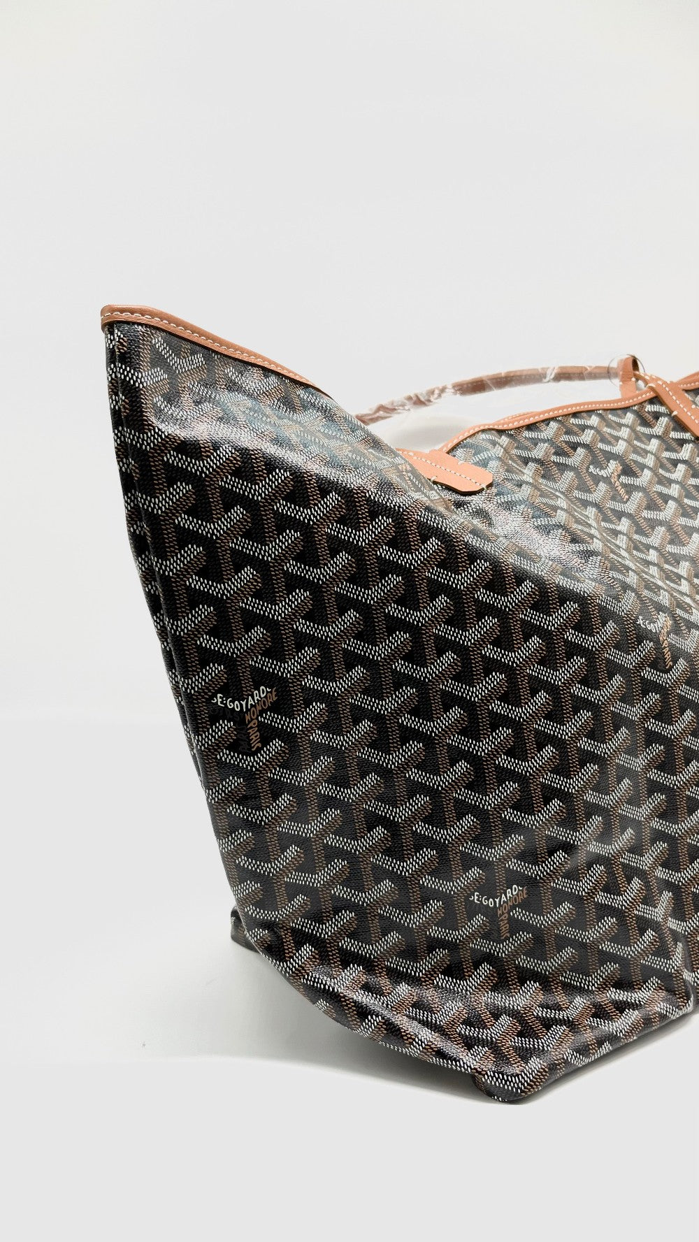 Brand New. Goyard St. Louis GM Black/Tan. ADM120230|10145