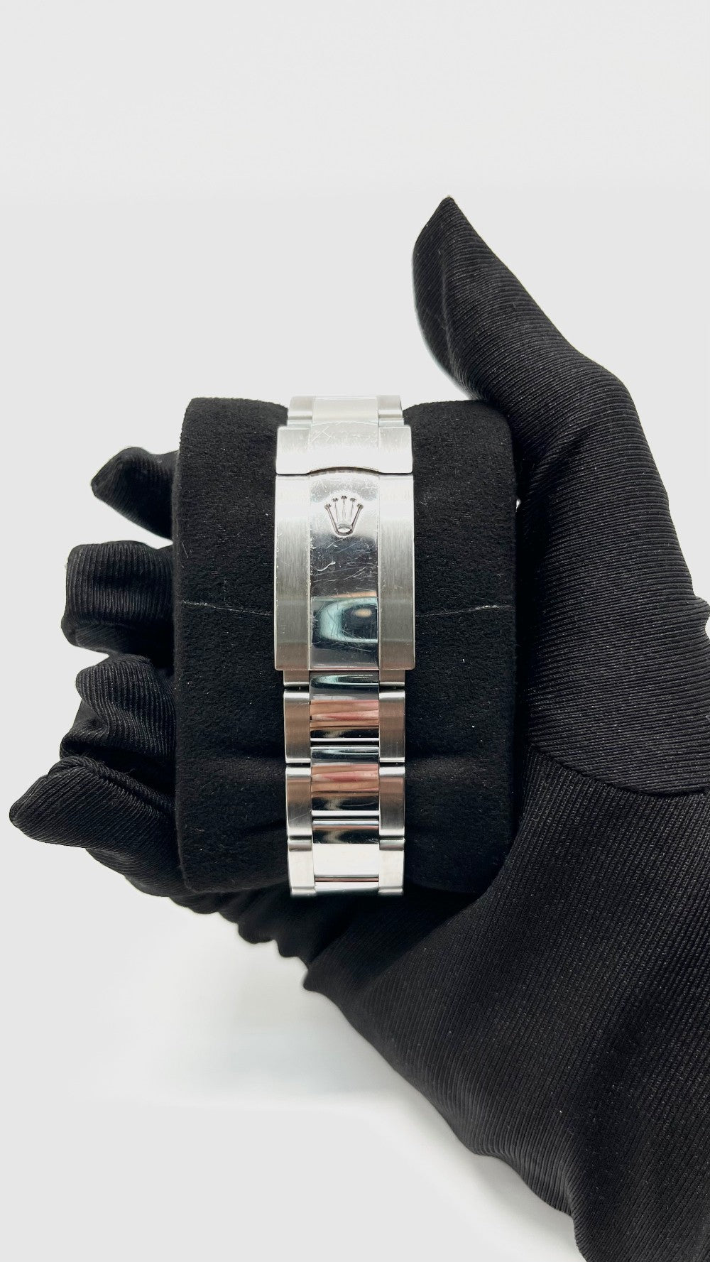 Preowned. Rolex DJ 36mm MOP Dial with Diamonds Steel Oyster Bracelet 12.5 Links 2015|14397