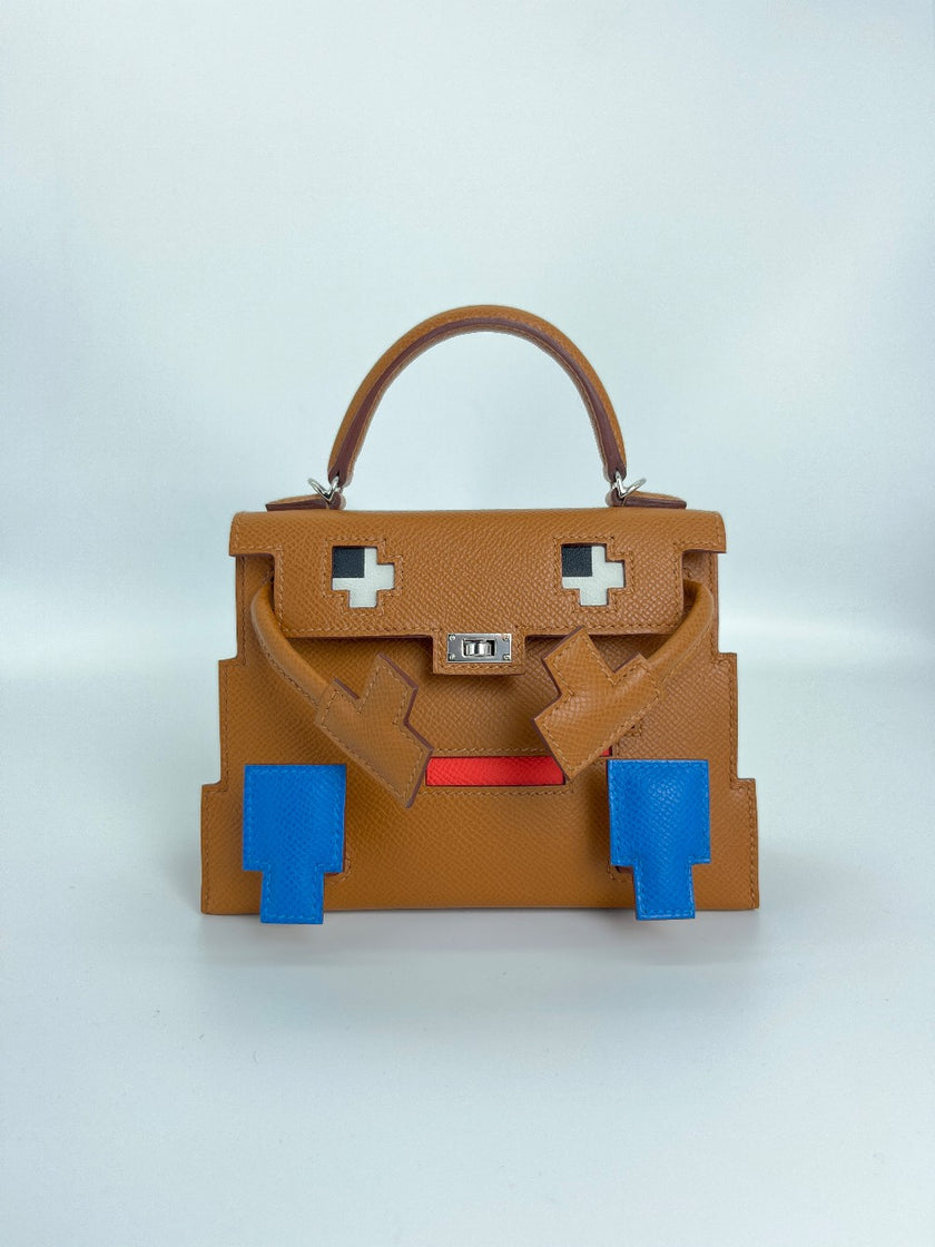 Brand New. Hermes Kelly Doll Picto Epsom Gold. KHT488ZP|3517