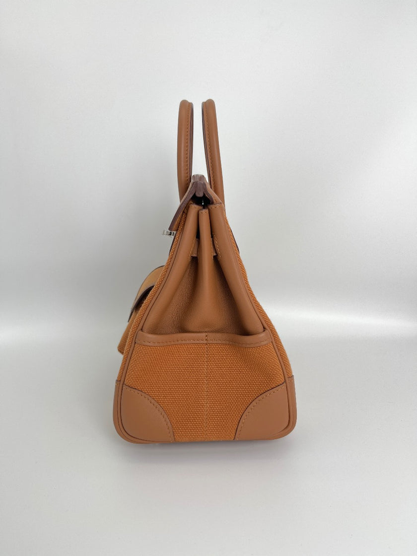 Brand New. Hermes Birkin 25 Cargo Gold PHW. WCT952GY|3525