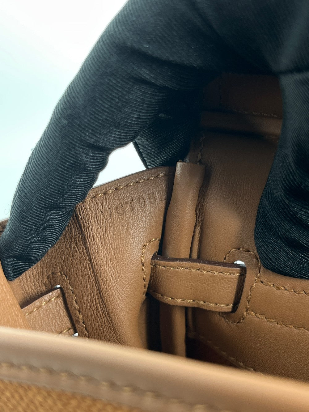 Brand New. Hermes Birkin 25 Cargo Gold PHW. WCT952GY|3530