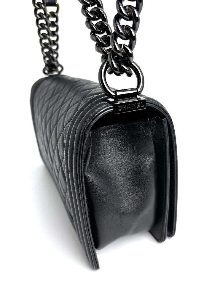 Preowned. Chanel Leboy Old Medium So Black. 24954970|4298