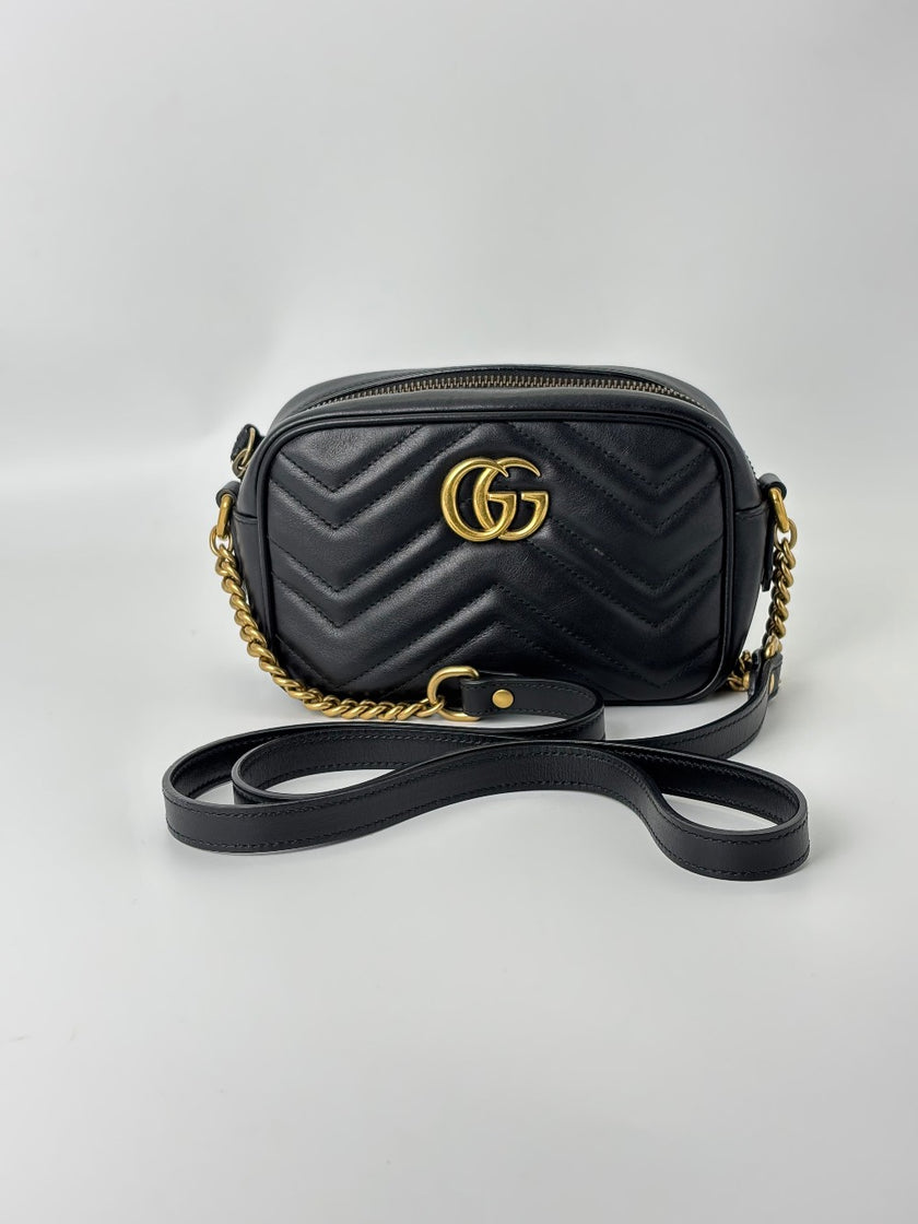 Preowned. Gucci Marmont Camera Case Black. 448065-204991|5868