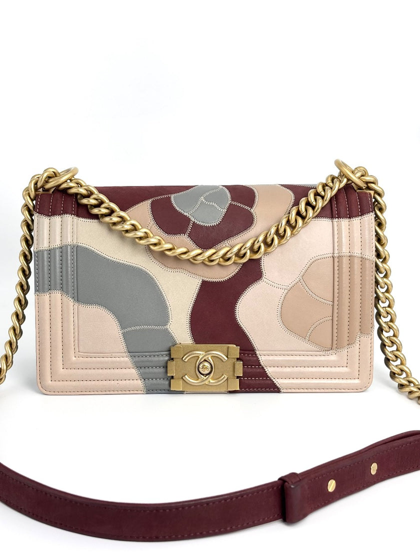 Preowned. Chanel Leboy Camelia Patchwork. 24655542|4279