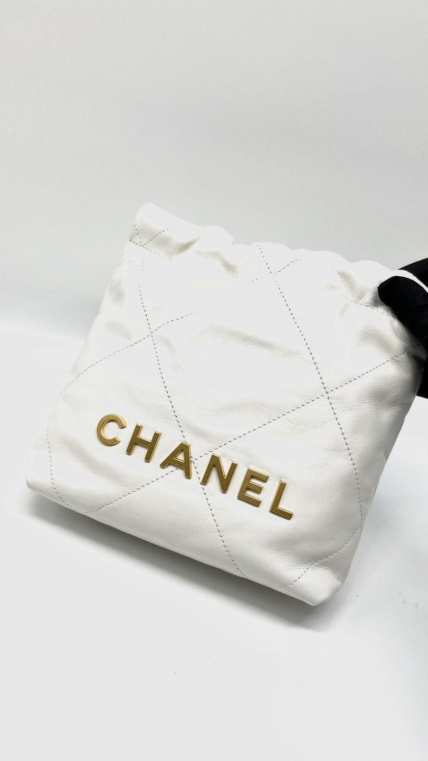Brand New. Chanel MIni C22 White Calfskin GHW. T2CUN9KH|15193