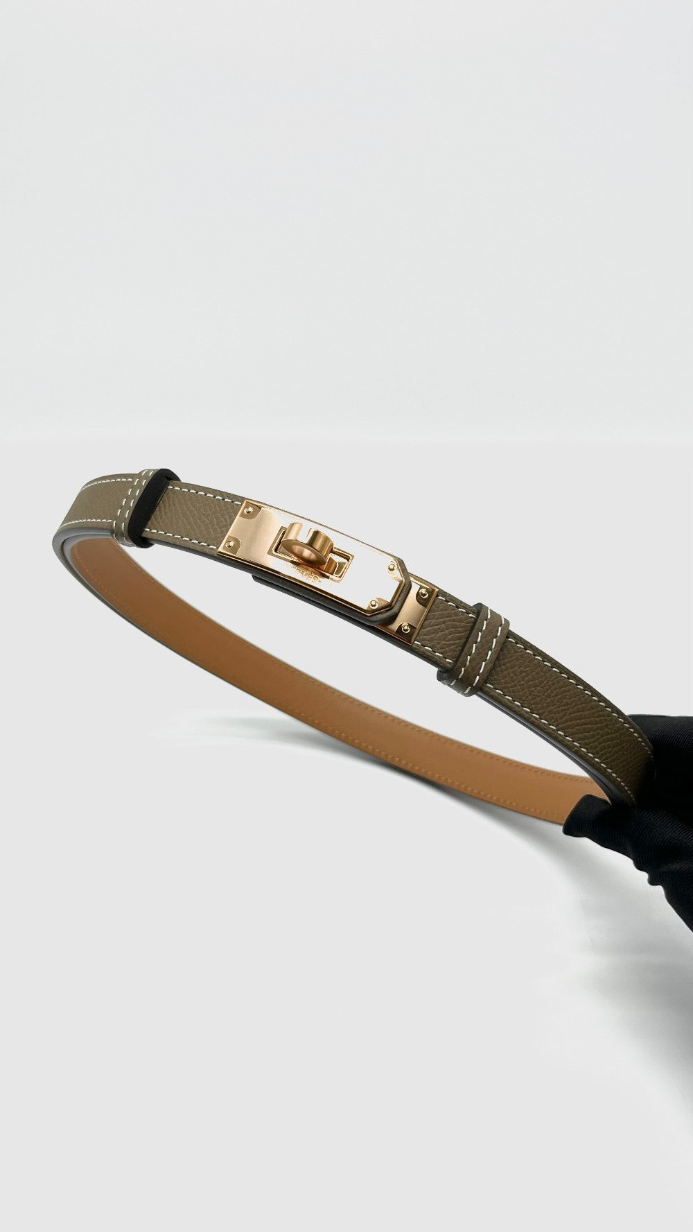 Brand New. Hermes Kelly Belt Etoupe RGHW. WID450CF|16695