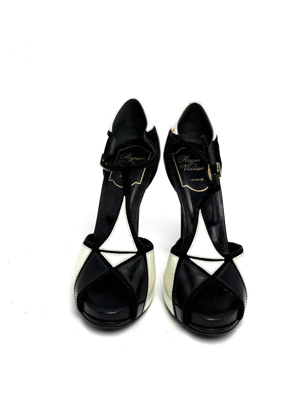 Like New. Roger Vivier Heel Black. 34.5|10656