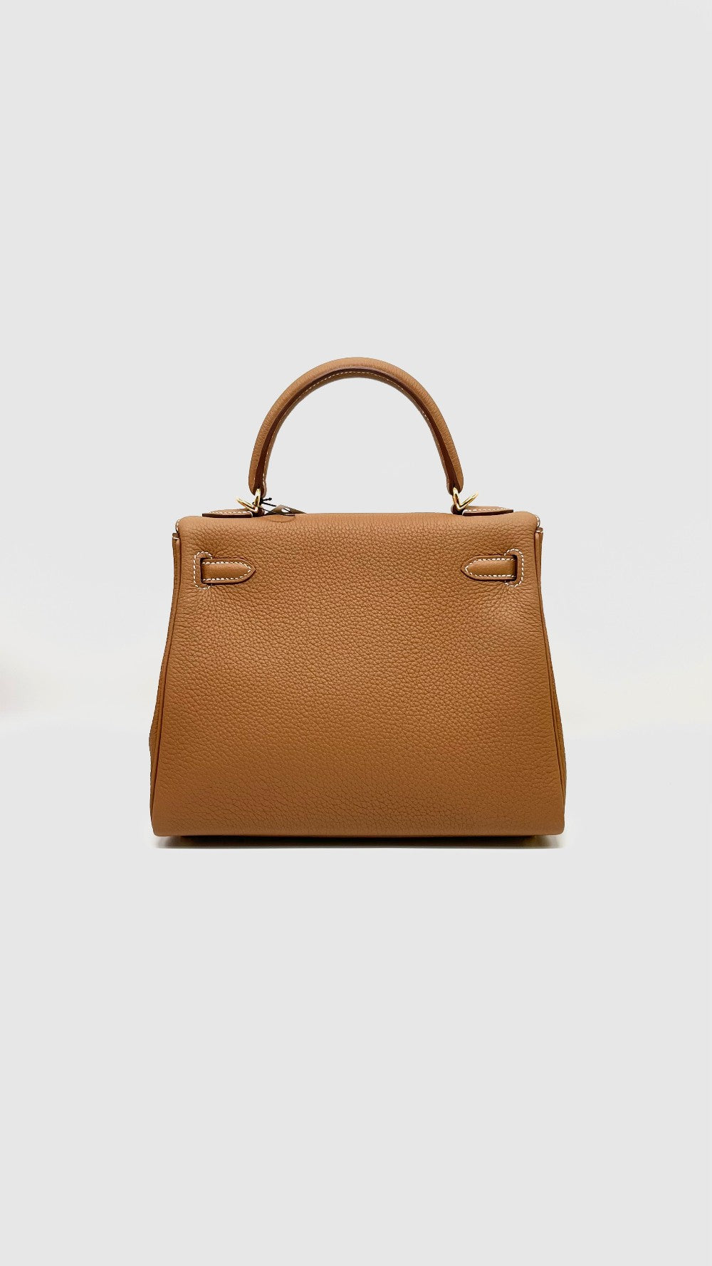 Brand New. Hermes Kelly 25 Gold Togo GHW. KMI686AS|9735