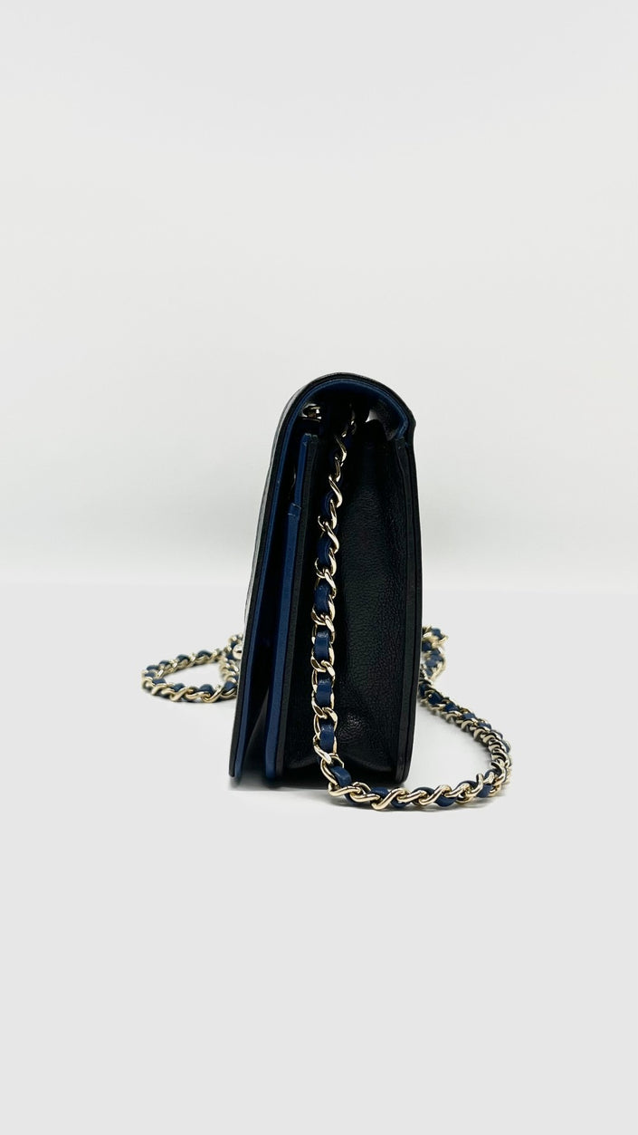 Preowned. Chanel WOC Black/Blue GHW. 23898176|7099