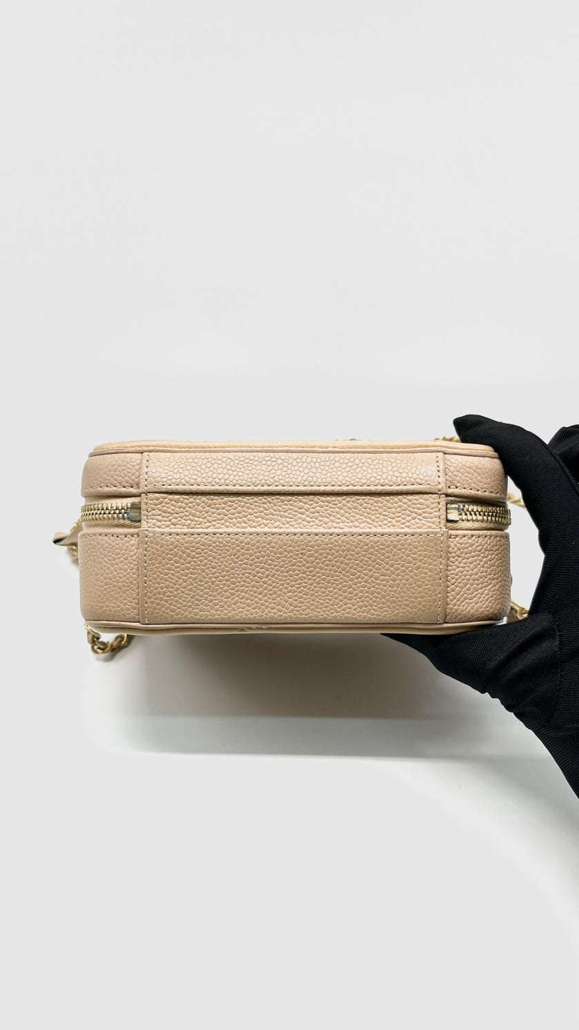 Preowned. Chanel Quilted Small CC Filigree Vanity Case Beige Caviar GHW. 24862797|15256