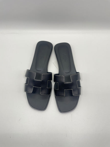 Unused. Hermes Oran Black. 37|9091