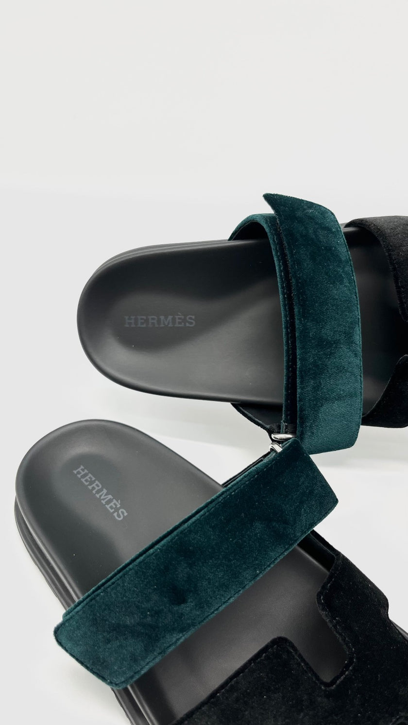 Unused. Hermes Chypre Velvet Black/Dark Green. 37|15377