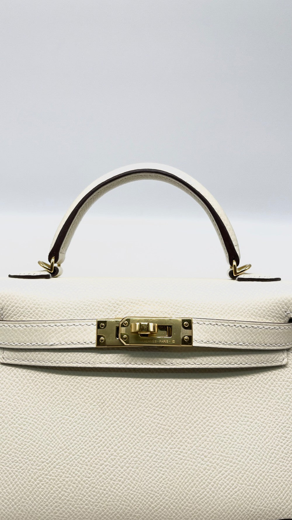 Preowned. Hermes Mini Kelly Nata Epsom GHW. BMM719PY|13738