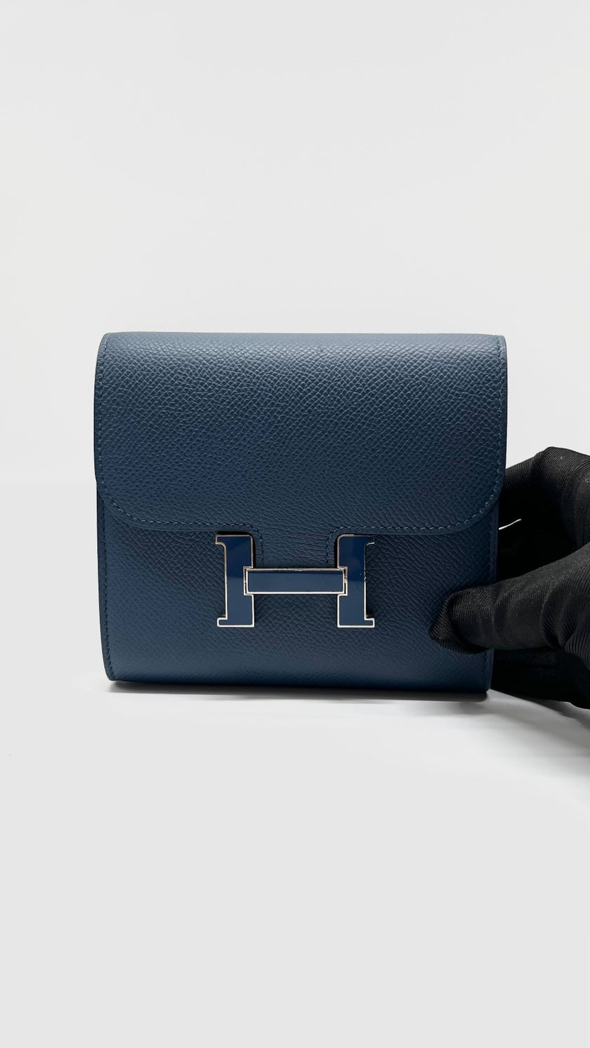 Like New. Hermes Constance Wallet Compact Blue|5523
