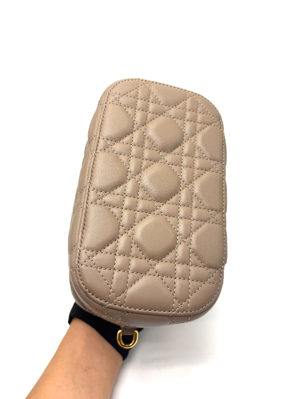 Preowned. Dior Diortravel Vanity Lambskin 45M Warm Taupe GHW. 23-BO-0221|17665