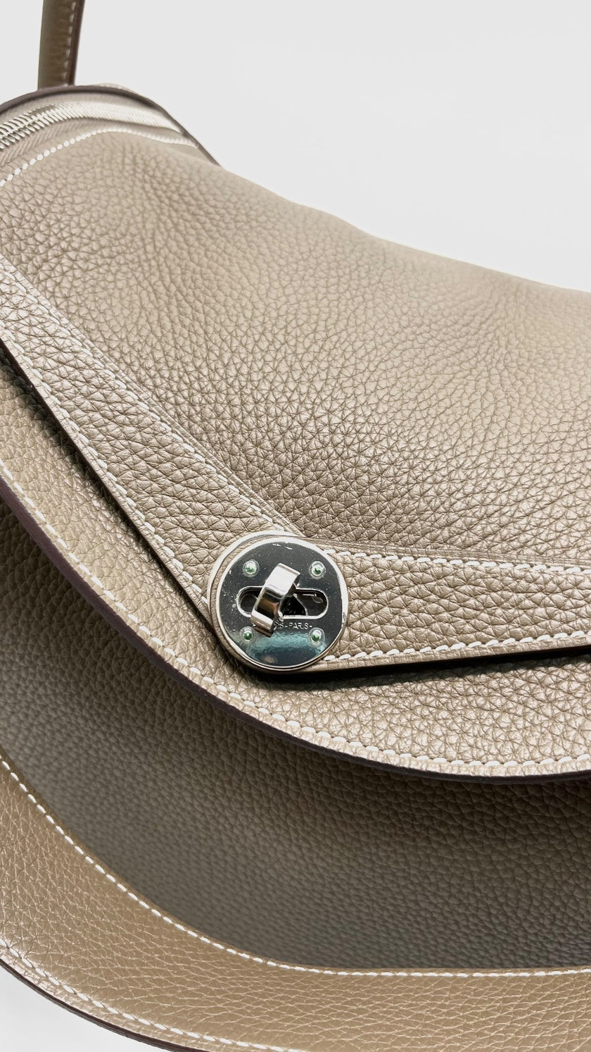 Like New. Hermes Lindy 30 Etoupe Togo PHW. ANN001IW|14025