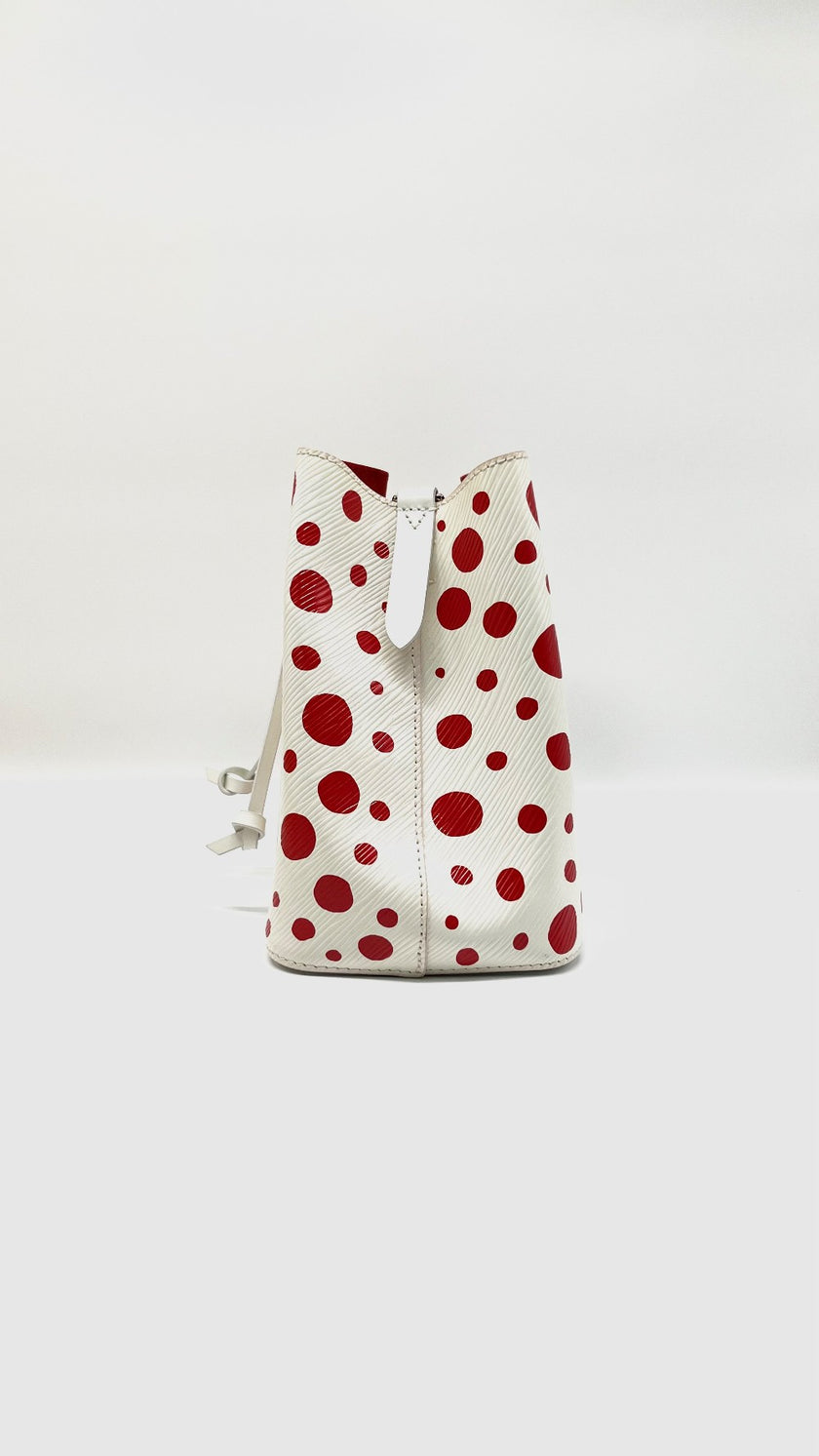 Preowned. LV Neonoe Yayoi Epi SHW. MCHIP|8470