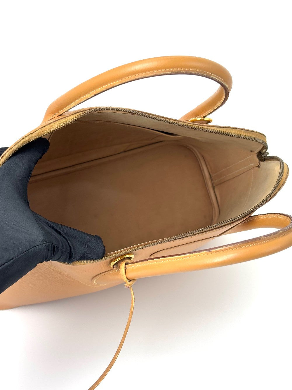 Preowned. Hermes Bolide 35 Natural. A square 21|8018