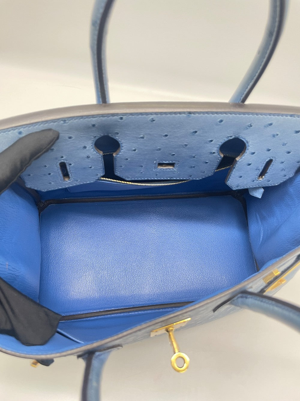 Preowned. Hermes Birkin 30 Blue Mykonos Ostrich GHW. DSA278CA|13196