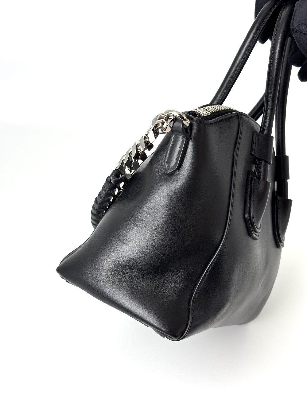 Preowned. Givenchy Soft Antigona Mini Black With Chain|6135