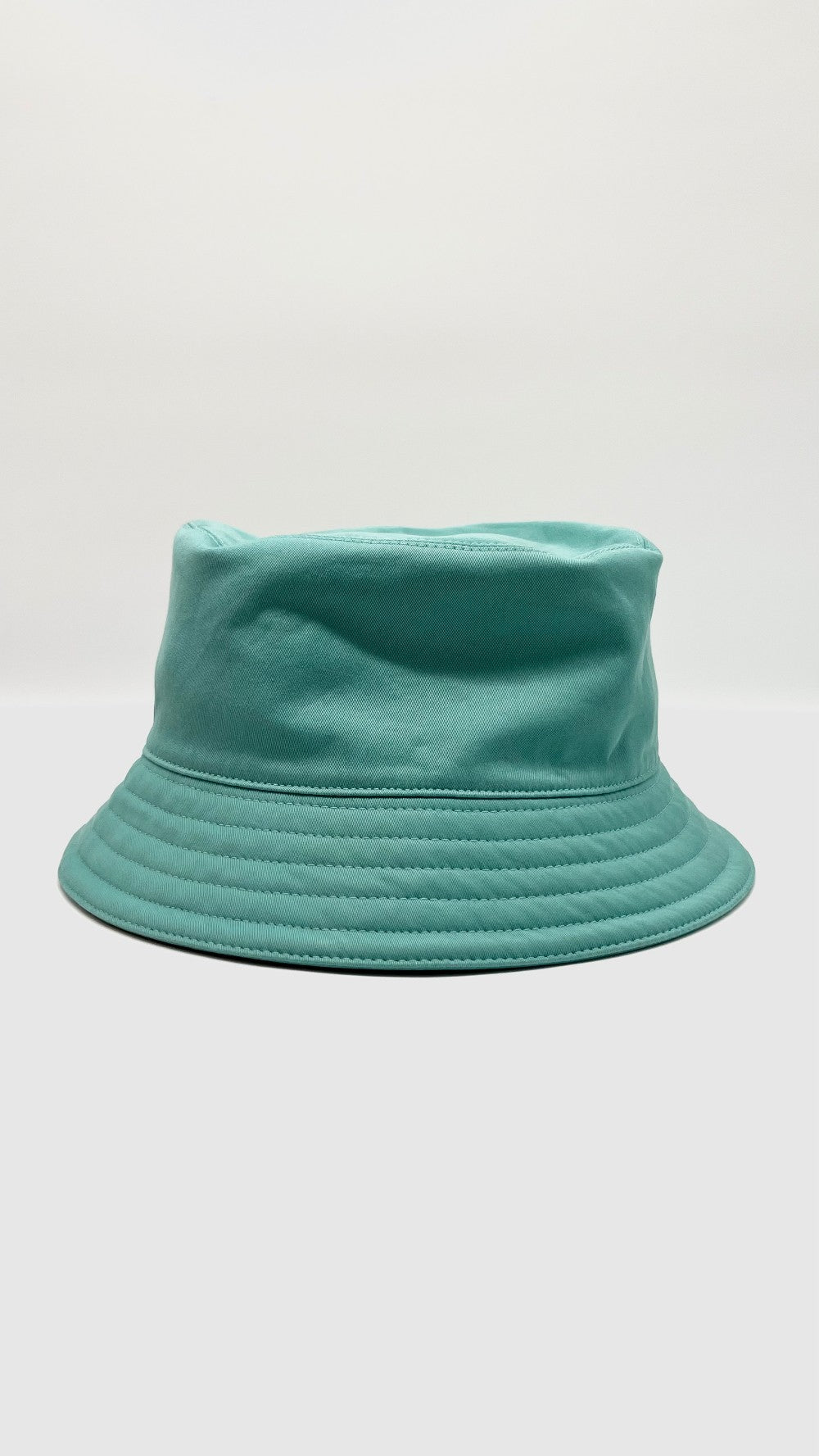 Preowned. Hermes Bucket Hat Turquoise. 57|7946